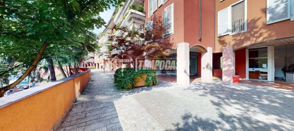 1 room Garage in Segrate, Italy No. 235675 4