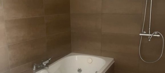 2 bedrooms House in Perpignan, France No. 335119 10