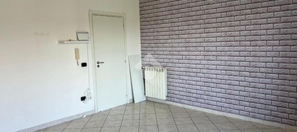 2 bedrooms Apartment in Melito di Napoli, Italy No. 164034 5