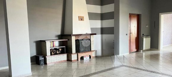 2 bedrooms Apartment in Melito di Napoli, Italy No. 164034 2
