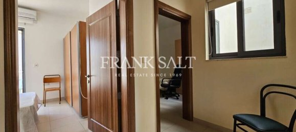 Apartamento de 3 dormitorios en Victoria, Malta No. 3011 4