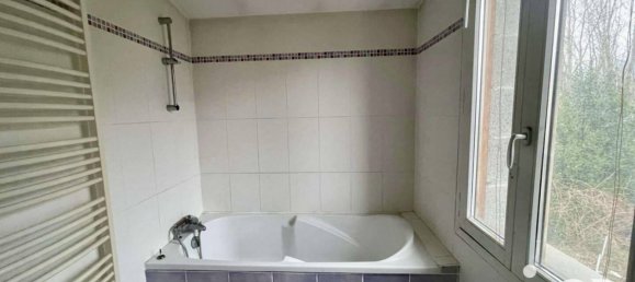 Casa de 3 dormitorios en Vizille, France No. 201548 11