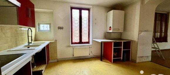 Casa de 3 dormitorios en Vizille, France No. 201548 4