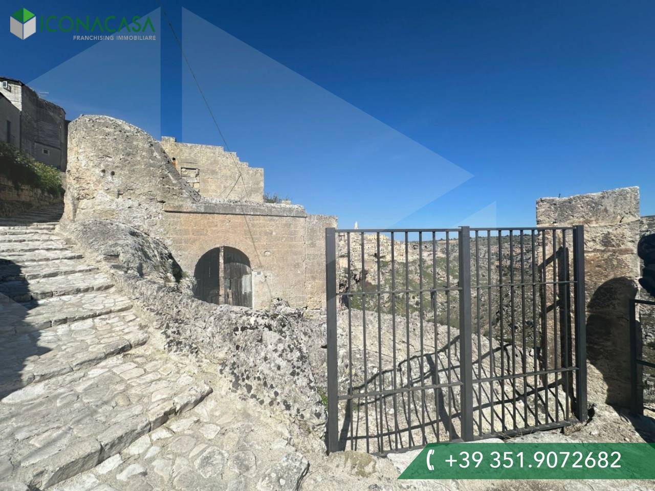 2 rooms House in Matera, Italy No. 26562