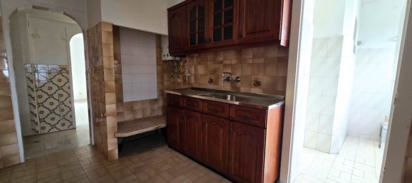 3 bedrooms Apartment in Lisbon, Portugal No. 53420 3