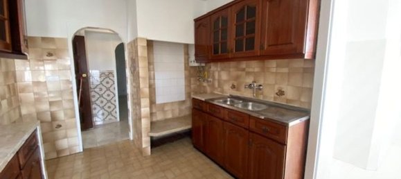 3 bedrooms Apartment in Lisbon, Portugal No. 53420 15