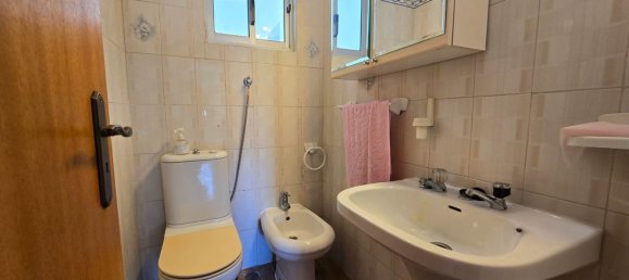 3 bedrooms Apartment in Lisbon, Portugal No. 53420 10