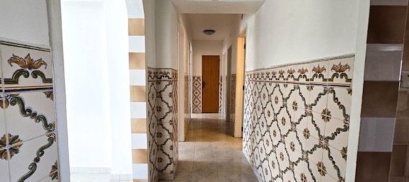 3 bedrooms Apartment in Lisbon, Portugal No. 53420 5