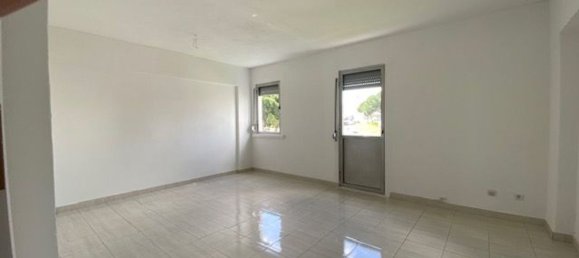 3 bedrooms Apartment in Lisbon, Portugal No. 53420 20