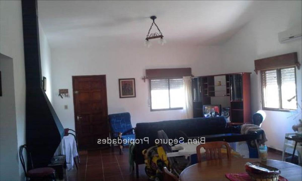 2 bedrooms House in Canelones, Uruguay No. 179