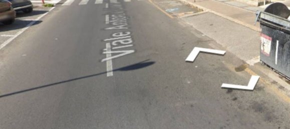 2 rooms Apartment in Rome, Italy No. 284778 3