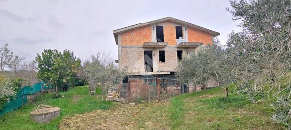 440m² Building in Saludecio, Italy No. 378010 6