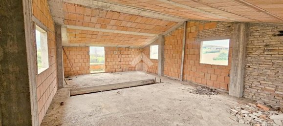 440m² Building in Saludecio, Italy No. 378010 16