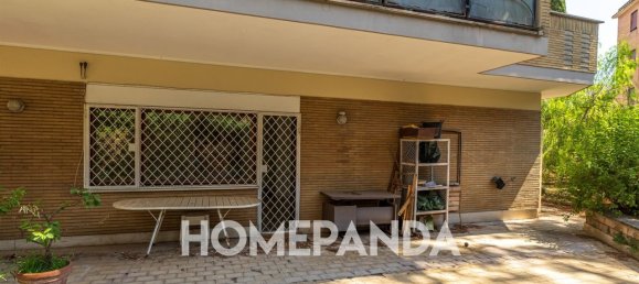 4 rooms Apartment in Rome, Italy No. 108829 12