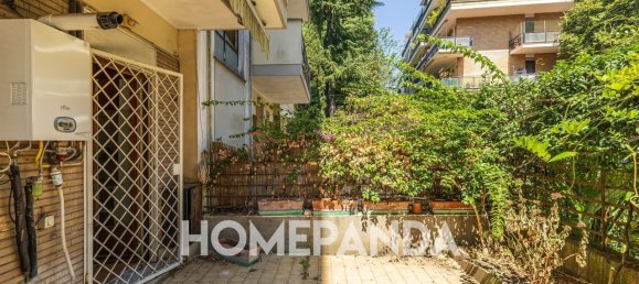 4 rooms Apartment in Rome, Italy No. 108829 6