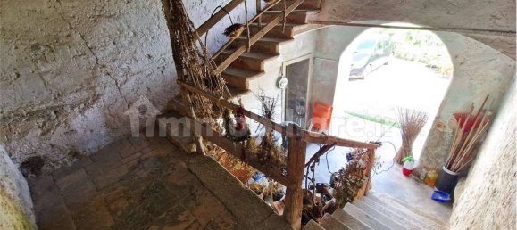 5 Schlafzimmer Haus in Cocquio-Trevisago, Italy, Nr. 281358 22