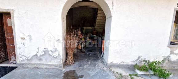 5 Schlafzimmer Haus in Cocquio-Trevisago, Italy, Nr. 281358 28