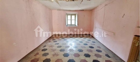 5 Schlafzimmer Haus in Cocquio-Trevisago, Italy, Nr. 281358 12