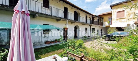 5 Schlafzimmer Haus in Cocquio-Trevisago, Italy, Nr. 281358 39