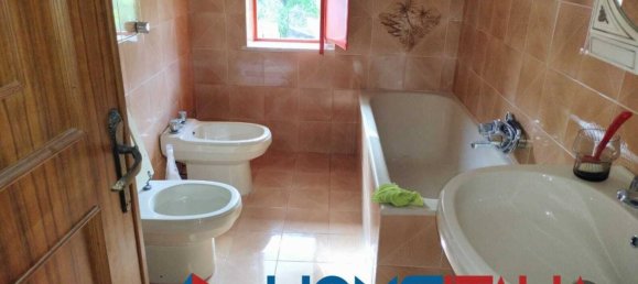 2 غرف نوم فيلا في Santa Cristina Gela, Italy رقم 266642 25