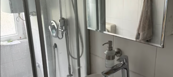 Квартира с 2 комнатами в Вупперталь, Германия № 346420 9