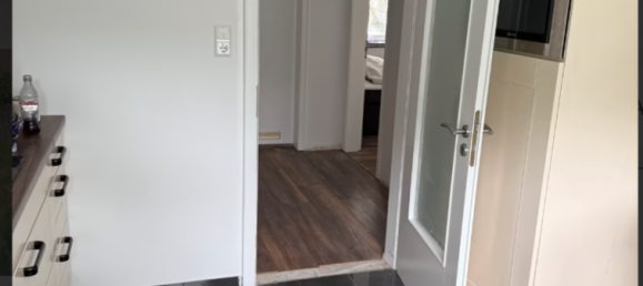 Квартира с 2 комнатами в Вупперталь, Германия № 346420 5