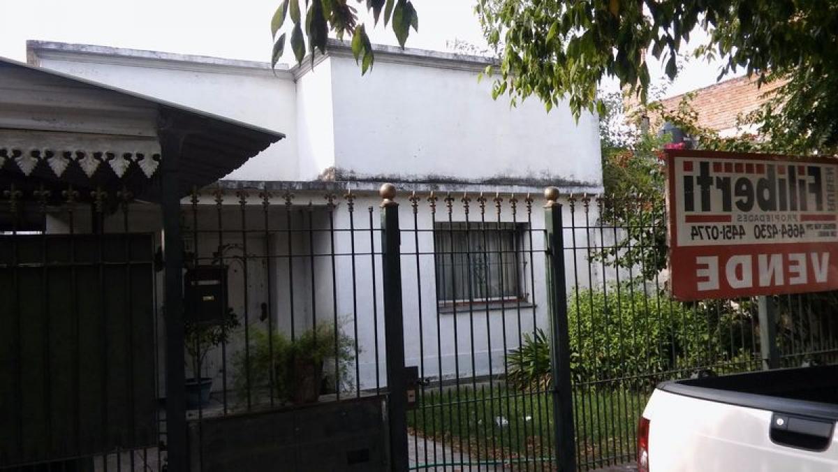 4 bedrooms House in San Miguel, Argentina No. 70084