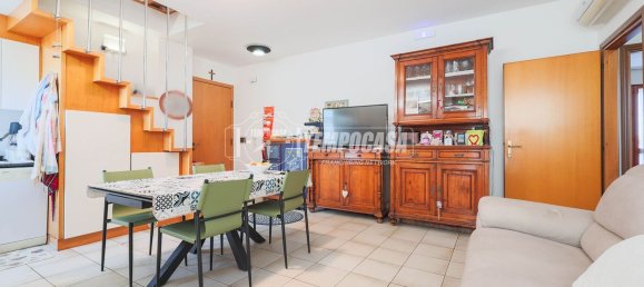 4 Schlafzimmer Doppelhaus in Morciano di Romagna, Italy, Nr. 316779 2