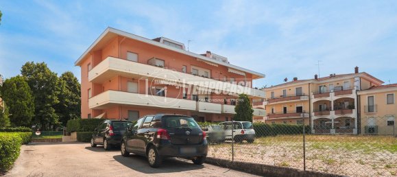 4 Schlafzimmer Doppelhaus in Morciano di Romagna, Italy, Nr. 316779 26