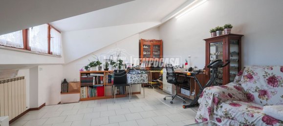 4 Schlafzimmer Doppelhaus in Morciano di Romagna, Italy, Nr. 316779 15