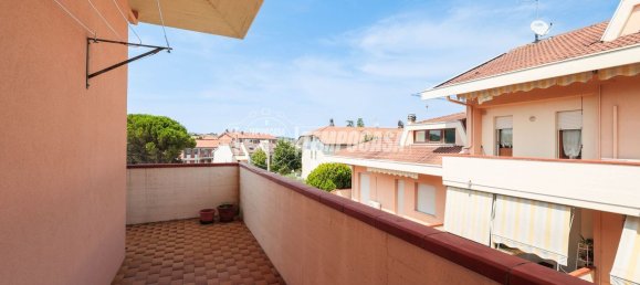 4 Schlafzimmer Doppelhaus in Morciano di Romagna, Italy, Nr. 316779 22