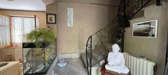 7 rooms House in Stalettì, Italy No. 254452 5