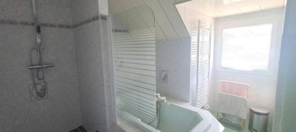 5 bedrooms House in Martin-Eglise, France No. 353620 16