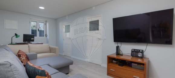 2 bedrooms House in Turquel, Portugal No. 22738 22