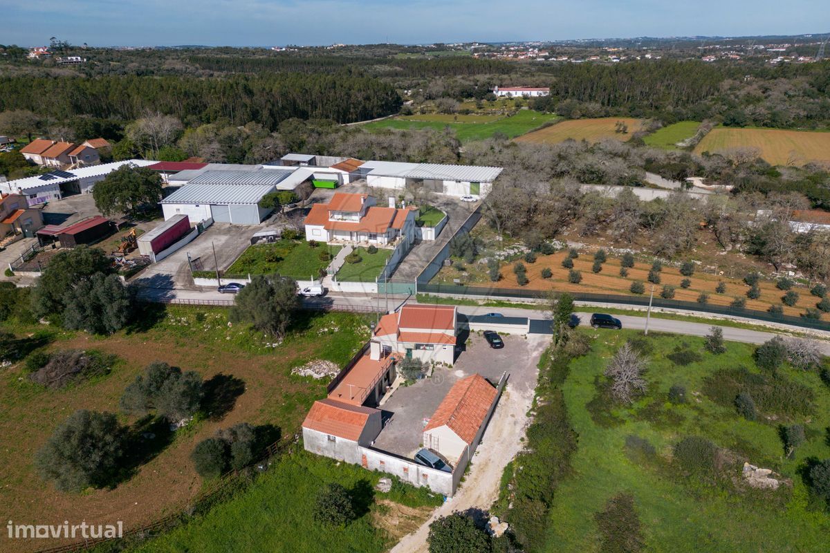 2 bedrooms House in Turquel, Portugal No. 22738