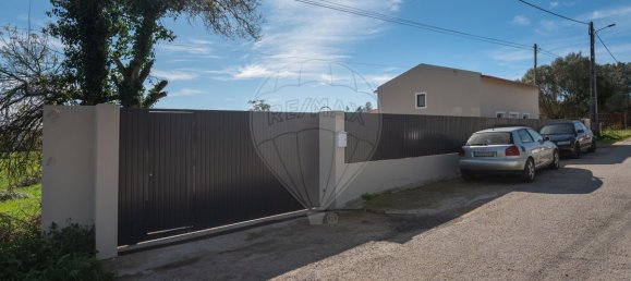 2 bedrooms House in Turquel, Portugal No. 22738 13