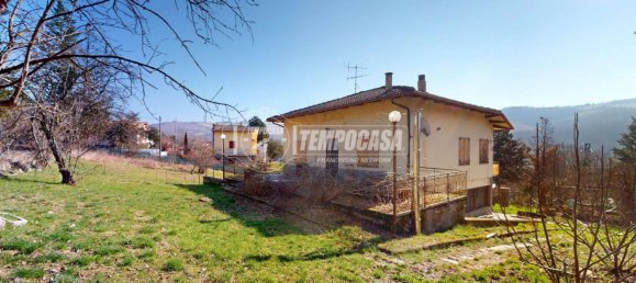 4 bedrooms Villa in Gaggio Montano, Italy No. 196189 2