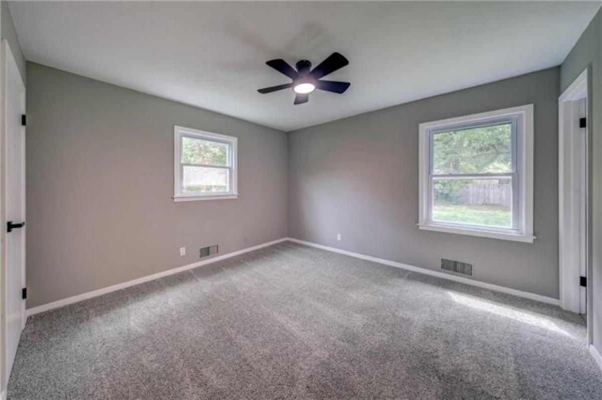 3 bedrooms House in Overland Park, USA No. 400227