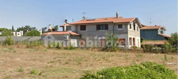 Apartamento de 3 dormitorios en Fiumicino, Italy No. 281057 2