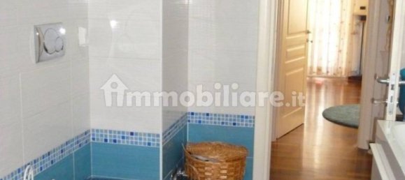2 bedrooms Apartment in Turin, Italy No. 313217 28