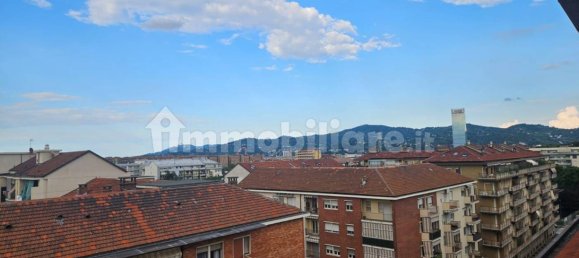 2 bedrooms Apartment in Turin, Italy No. 313217 13