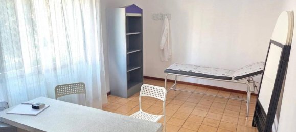 4 rooms Apartment in Rome, Italy No. 40188 14