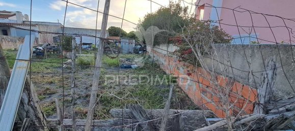 200m² Land in Moita, Portugal No. 82525 3