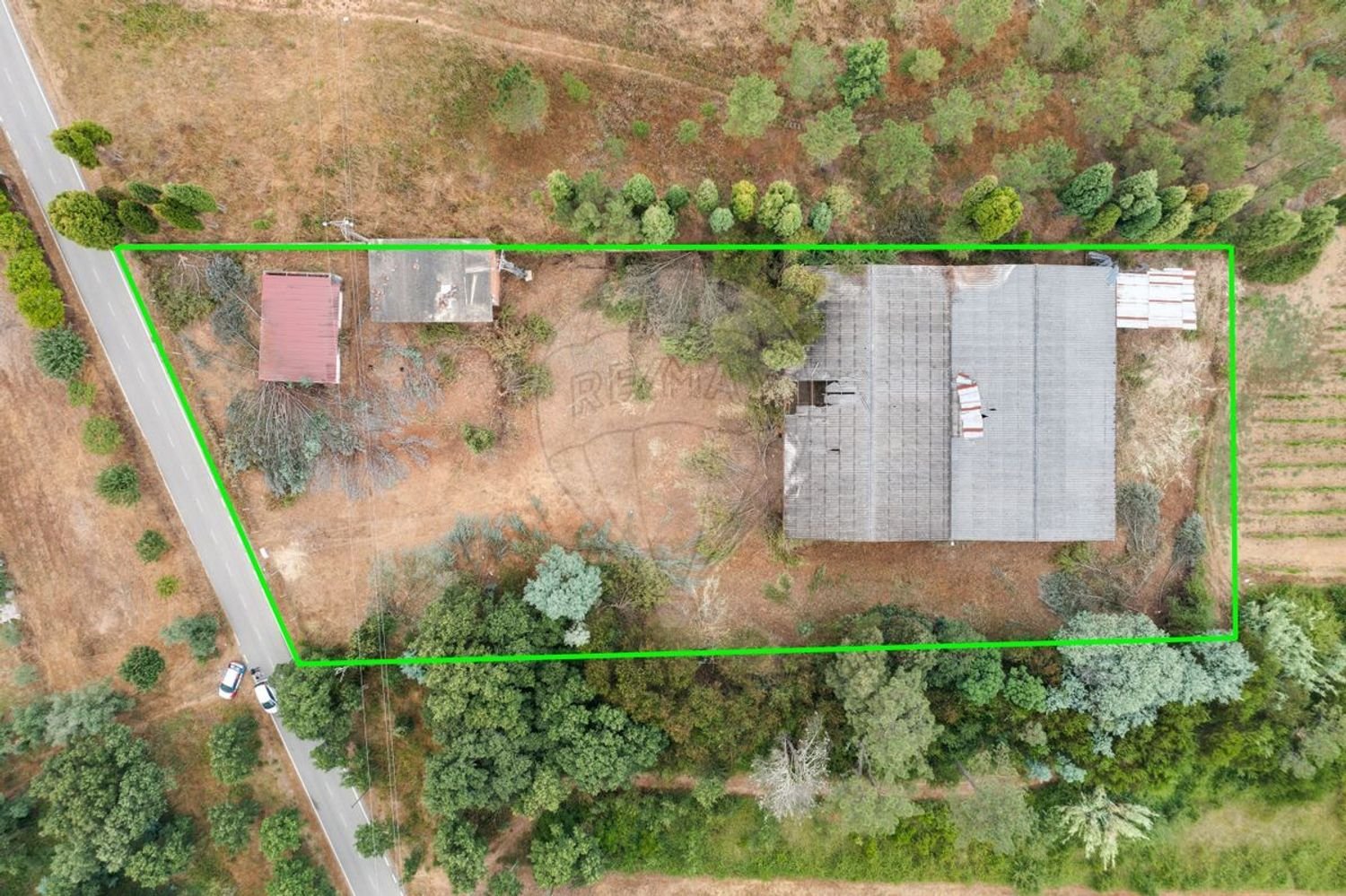 1850m² Warehouse in Anadia, Portugal No. 199380