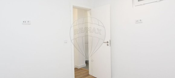 2 Schlafzimmer Wohnung in Lisbon, Portugal, Nr. 11811 12