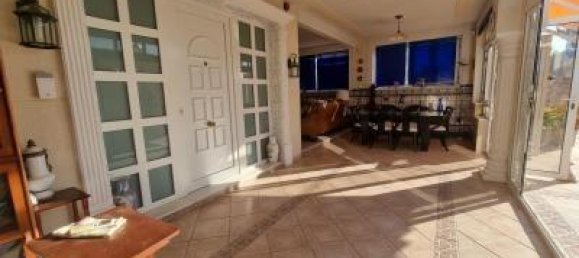 2 bedrooms Villa in Urbanizacion Las Filipinas, Spain No. 10832 8