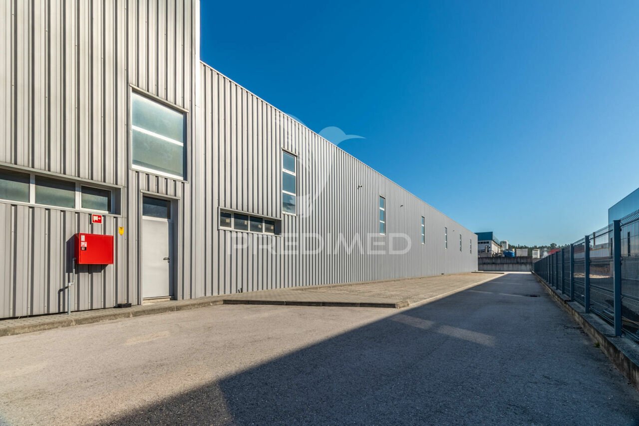 2096m² Commercial property in Alcobaca, Portugal No. 251385