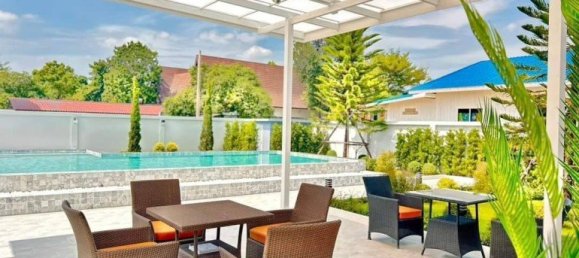 4 bedrooms House in Pattaya, Thailand No. 26691 3