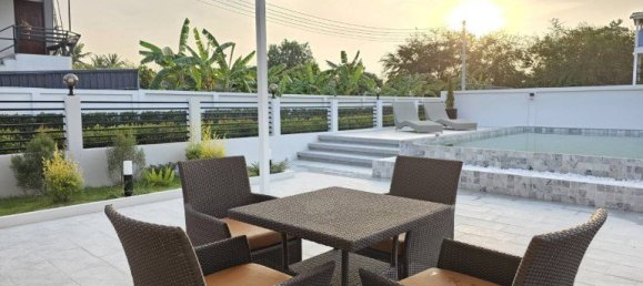 4 bedrooms House in Pattaya, Thailand No. 26691 6