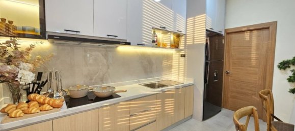 4 bedrooms House in Pattaya, Thailand No. 26691 14